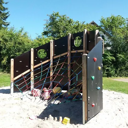 Robinson Schinderhanneseck 112 * Waldbrunn (Baden-Wurttemberg)